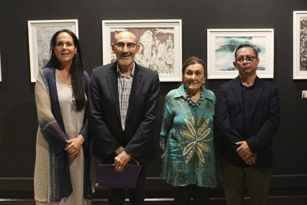 Pinturas de artistas plásticos salvadoreños se exhiben en el MUA