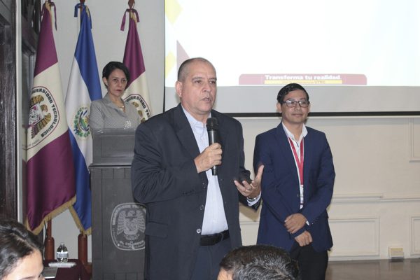 Investigadores presentan estudio sobre competencias digitales en la docencia universitaria