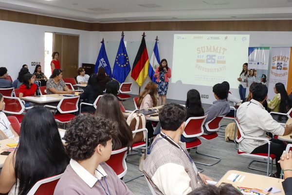 UTEC participa en el Summit Universitario por una economía de impacto