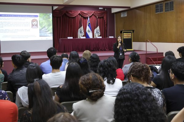 Escuela de Idiomas desarrolla Congreso Internacional de Idiomas “Interlingua 2025”